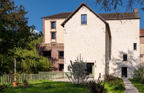 Villeneuve-la-Lionne House | Renovated mill with indoor pool and squash court