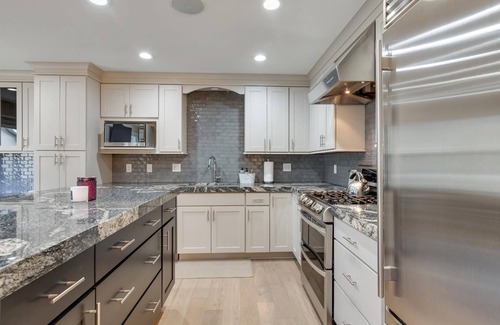 Holladay House | Renovated Modern Townhome in the heart of Holladay
