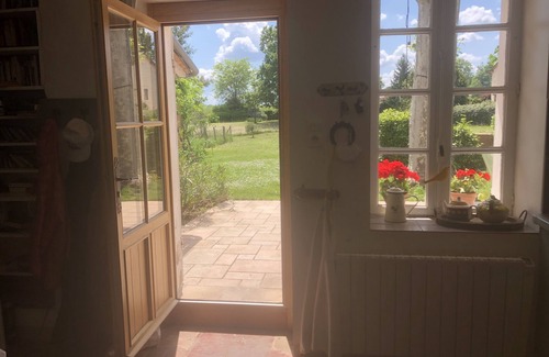 Le Pin House | Renovated old house in pretty village