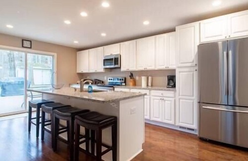 New Milford House | Renovated, one level home in an excellent location