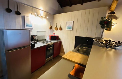 Nozieres House | Renovated sheepfold in a 17th-century hamlet