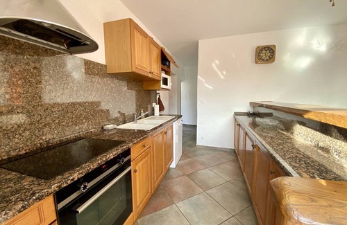 Cambo-les-Bains Apartment | Renovated T3 apartment with WIFI, near Cambo-les-Bains thermal baths