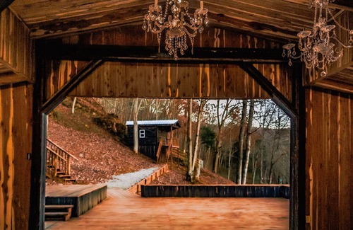 Lynx Cabin | Rent Entire Property | 7 Cabins | Sleeps up to 39