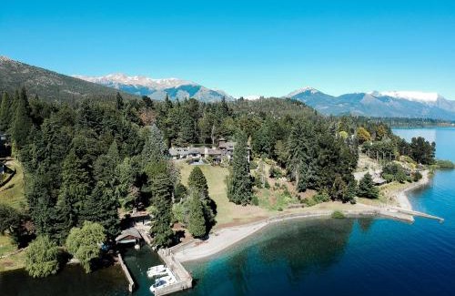 San Carlos de Bariloche House | RentUp - Casa Nautica en Bariloche a orillas del Lago Nahuel Huapi