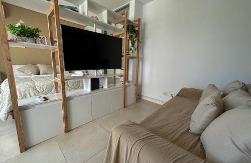 Chacarita Apartment | RentUp - Luminoso monoambiente con balcon en Palermo