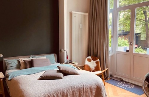 Rotherbaum Condo | reside for 2.5 months in Hamburg, near the Aussenalster