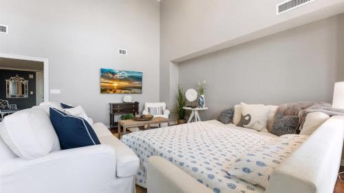 Diamond Beach Apartment | Residence 1201 At The Grand