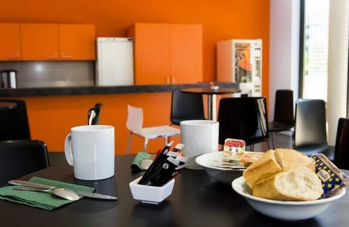 Dijon Apartment | Residence Adonis Dijon Maison Internationale - Suite 2 People
