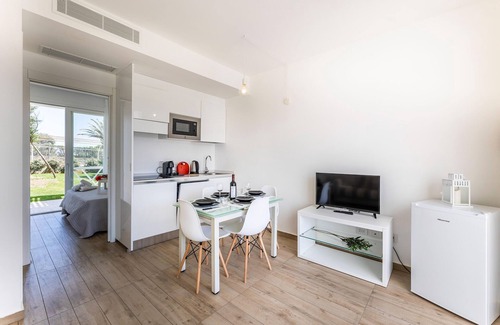 La Pelosa Apartment | Residence Capo Falcone, Stintino