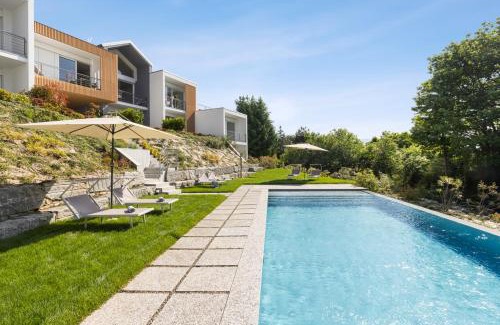 Trarego Viggiona Apartment | Residence Conca Verde 2 with pool