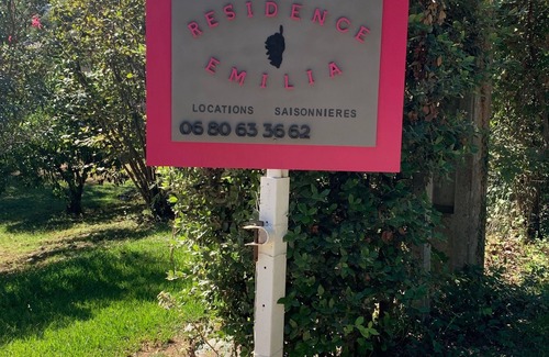 Santa-Maria-Poggio Apartment | Residence EMILIA