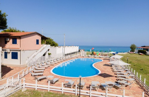 Marina di Zambrone Apartment | Residence Emmesse townhouses by the sea (Coast of the Gods)