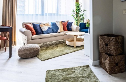 Kartal Apartment | Residence Flat w Shared Pool, 5 min to Metro