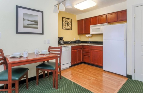 Oklahoma City Hotel | Residence Inn by Marriott Oklahoma City South