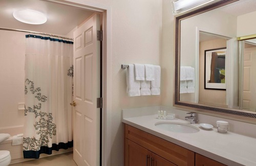 Thornhill Hotel | Residence Inn by Marriott Toronto Markham