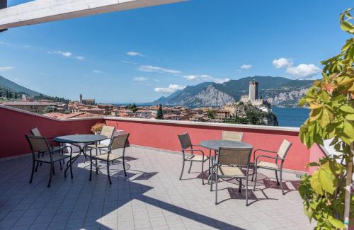 Malcesine Apartment | Residence La Pergola monolocale uno