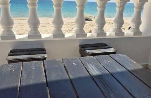 Sousse - Monastir Apartment | Residence Lalla Baya CHOTT MERIEM "Pied dans l'eau" (feet in the water)