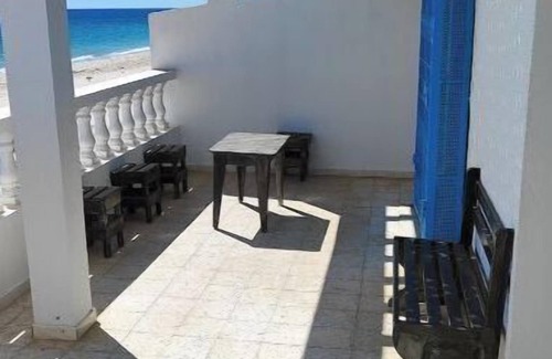 Sousse - Monastir Apartment | Residence Lalla Baya CHOTT MERIEM "Pied dans l'eau" (feet in the water)