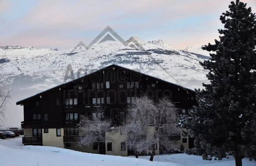 Montchavin Apartment | Residence LE CHARDONNET - 3 Rooms for 8 People