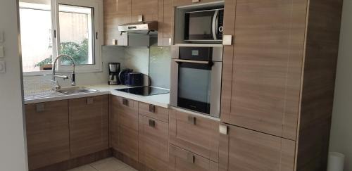 La Jetee Apartment | RESIDENCE LE NEULOS, T2 40m2 AVEC GARAGE PRIVE, 150 m de la mer, Avenue Roussillon Canet-Plage