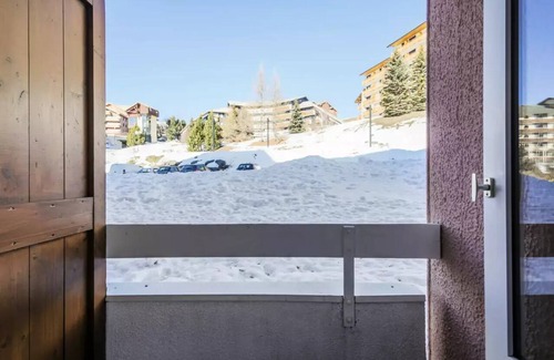 Eclose-Ouest Apartment | Residence Les Horizons d'Huez - maeva Home - 2 room apartment for 4 people Selection