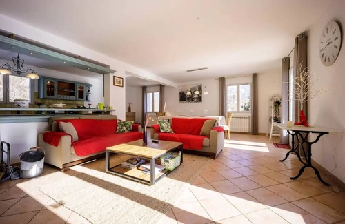 Peyragudes Villa | Residence Mgenos1-genos - Superb house for 10 people Genos, near Lake