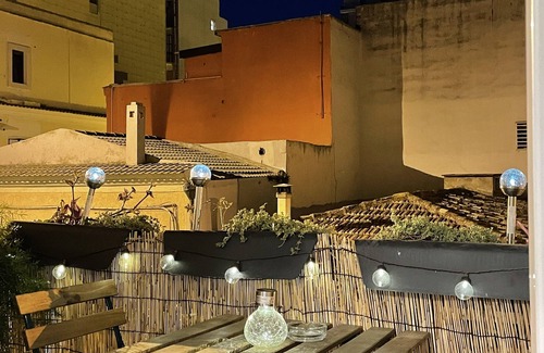 Quartieri Settecenteschi Apartment | Residence Petrone a luxury apartment in the city center.
