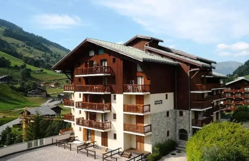Areches Apartment | Residence Val Blanc 2 - Apartment 3 people renovated in 2022 village center Ranked 2 stars