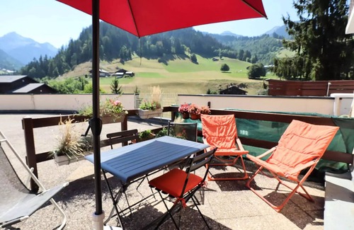 Areches Apartment | Residence Val Blanc 2 - Apartment 4 people center village near the slopes, classified 2 stars for 3 people