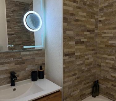 Lalande-Grand Selve Apartment | Residence Villa rose T3 parking privé