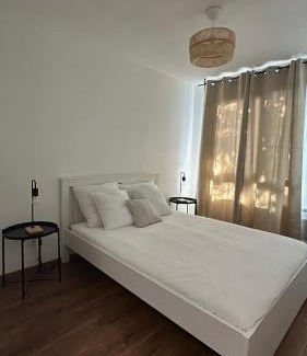 Lalande-Grand Selve Apartment | Residence Villa rose T3 parking privé