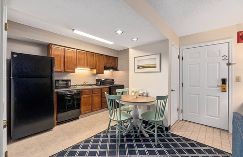 Merrimack Hotel | Residences at Daniel Webster