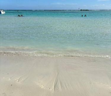 Boca Chica Apartment | Residential Amanda del Mar in front of the beach