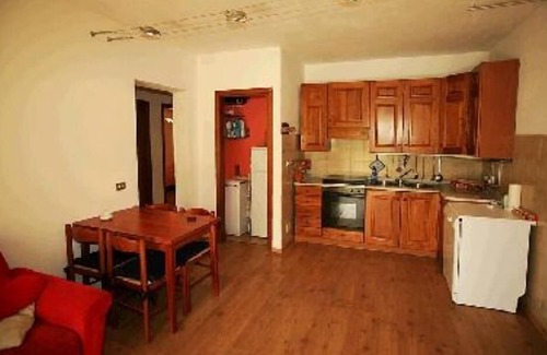 Puntone Apartment | Residential flat with garden