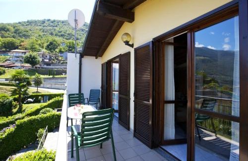 Pino Lago Maggiore Apartment | Residenza Arcobaleno