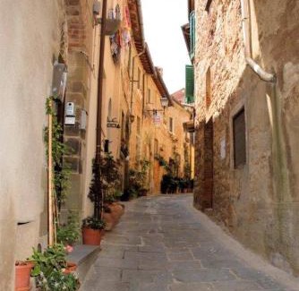 Lucignano Apartment | Residenza d'Epoca Il Cassero