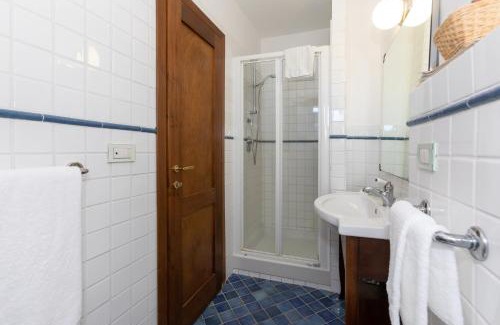 Ciampino House | Residenza d'Epoca Pietra Di Ponente