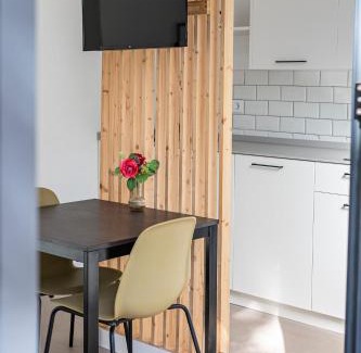 Doctor Barraquer-Grupo Renfe-Policlinico Apartment | Resolana Suites