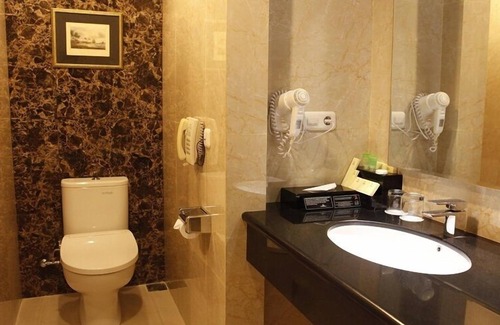 Tuban Sub-District Hotel | Resor Tuban Tropis
