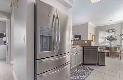 Paradise Valley Village Condo | Resort Lifestyle Scottsdale close to everything