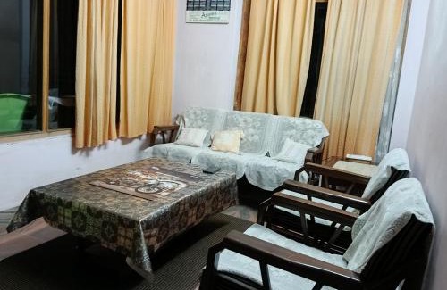 Old Manali Hotel | Resort Shine Astha with garden and mountain view, Pet friendly