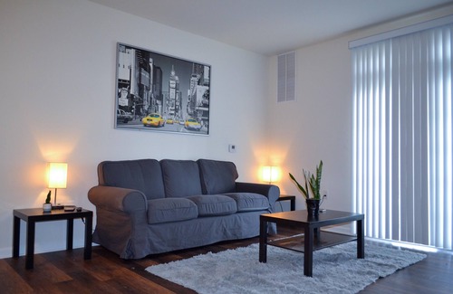 Hillsborough Apartment | Resort style , upscale 2bedroom with den ( 3rd bed room) free parking