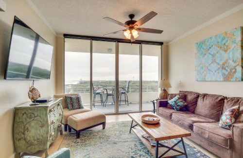 Biloxi Apartment | Resort-Style Biloxi Condo Walk to the Beach!