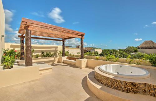 Zama Apartment | Resort-Style Condo 3 Miles to Historic Tulum Ruins