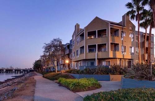 East San Mateo Condo | Resort-Style Living! 2BR at Lakeshore Landing w Pool