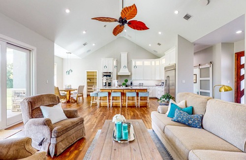 Waller House | Resort-style oasis with swimming pond, beach, tropical hut & bar
