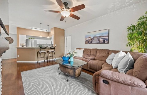 Palmer Ranch Condo | Resort Townhome-7 miles from Siesta Keys Beach!