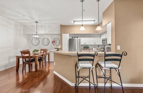 Palmer Ranch Condo | Resort Townhome-7 miles from Siesta Keys Beach!