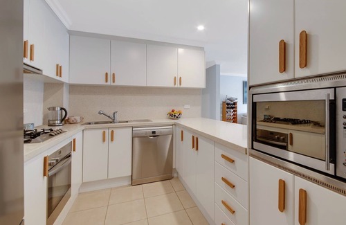 Narrabeen Apartment | Rest A While directly across from the sand of Narrabeen Beach