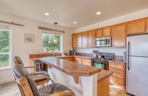 Netarts House | Rest Ashore-Beautiful 2 Story Home*Deck*BBQ*Covered Porch*Close to Beach
